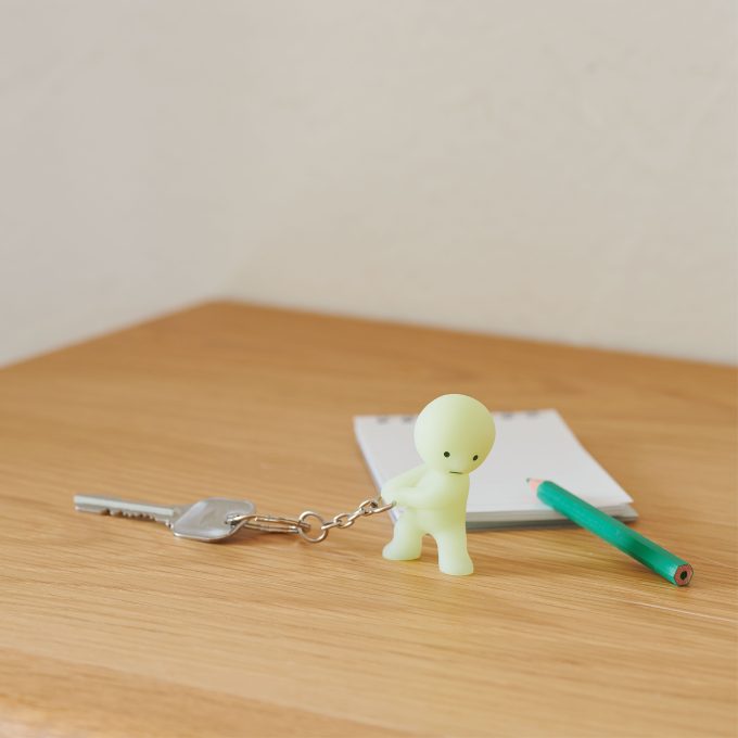 Smiski Keychain - Carrying